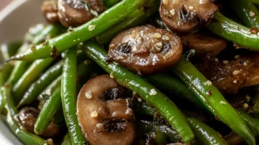 Garlic Butter Sautéed Green Beans and Mushrooms