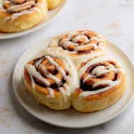 Eggnog Cinnamon Rolls