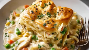 Easy Chicken Pot Pie Casserole