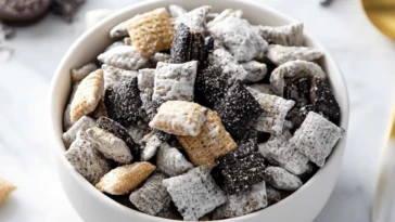 Best Ever Cookies And Cream Puppy Chow