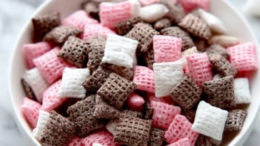 Sweet Easy Neapolitan Puppy Chow Snack Mix