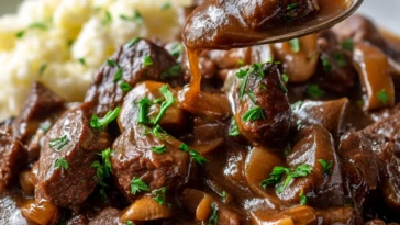 Slow Cooker Beef Tips and Gravy