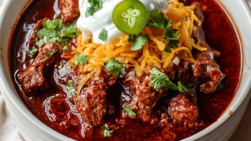 Easy Crockpot Chili Colorado