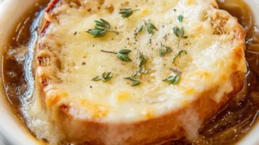 Easy One-Hour French Onion Soup