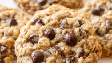 Chewy Oatmeal Chocolate Chip Cookies